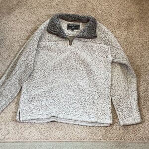 EUC woman’s TRUE GRIT 1/4 zipper pullover